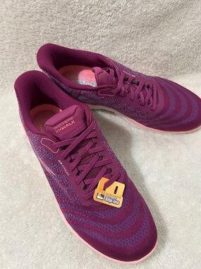 Skechers Women's Athletic Slip-Ins Walking Shoes in Magenta and Pink